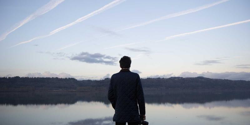 当零信任网络架构（ZTNA）遇见蒸汽波美学：混合办公时代的开发与数字分享新范式